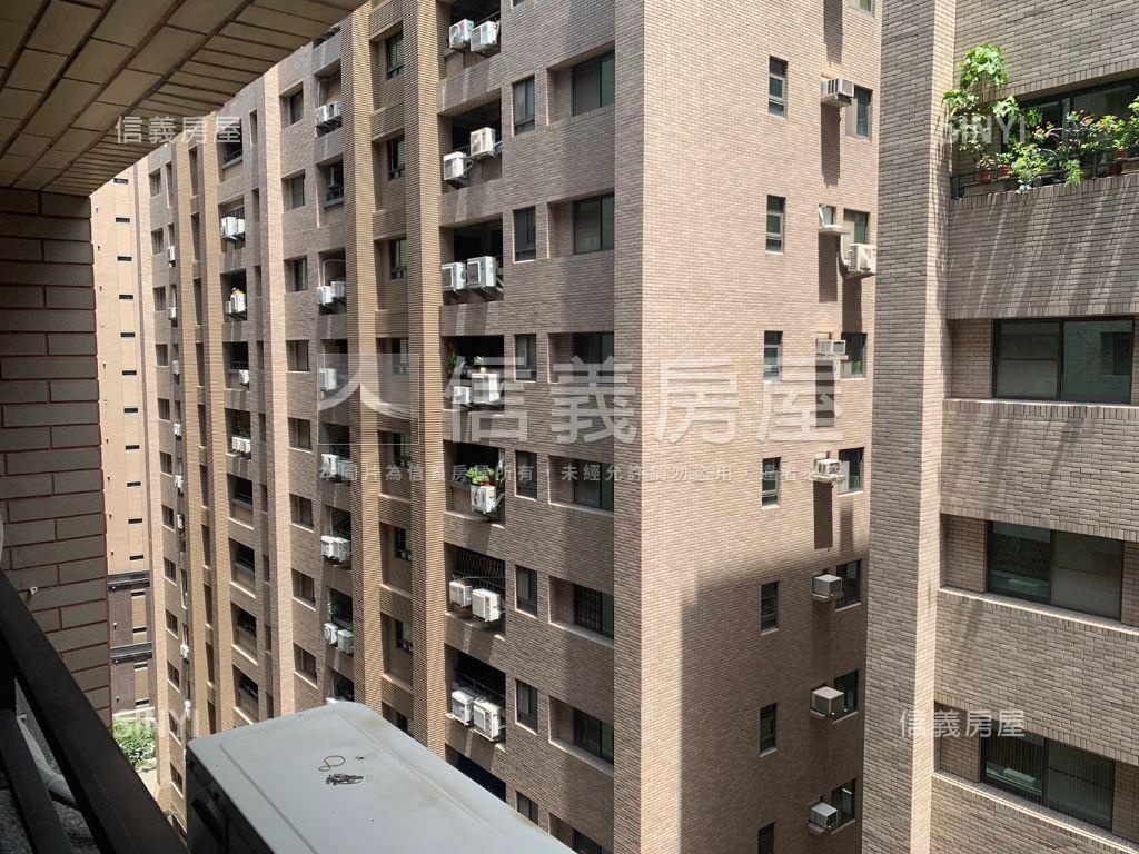 龍騰首席高樓三房平車房屋室內格局與周邊環境