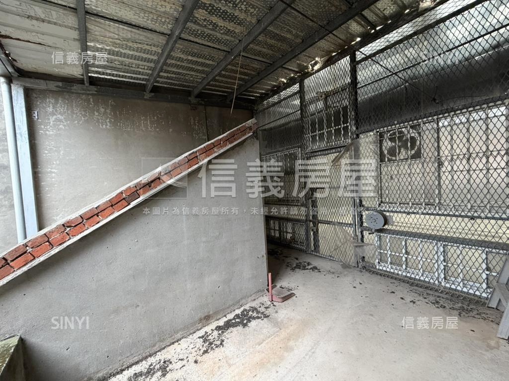 大湳★懷舊低總價透天房屋室內格局與周邊環境