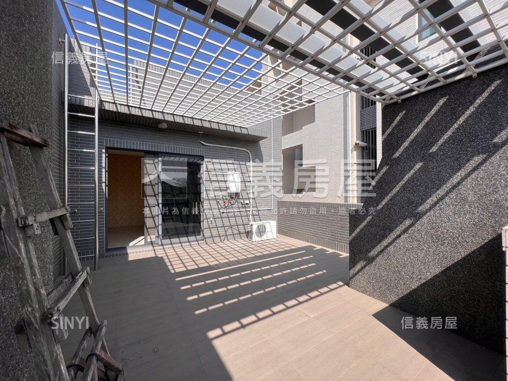 近餐旅學校大地坪店墅房屋室內格局與周邊環境