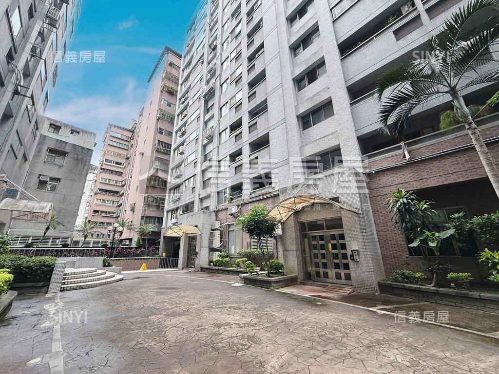 大椰林四房車位美屋房屋室內格局與周邊環境
