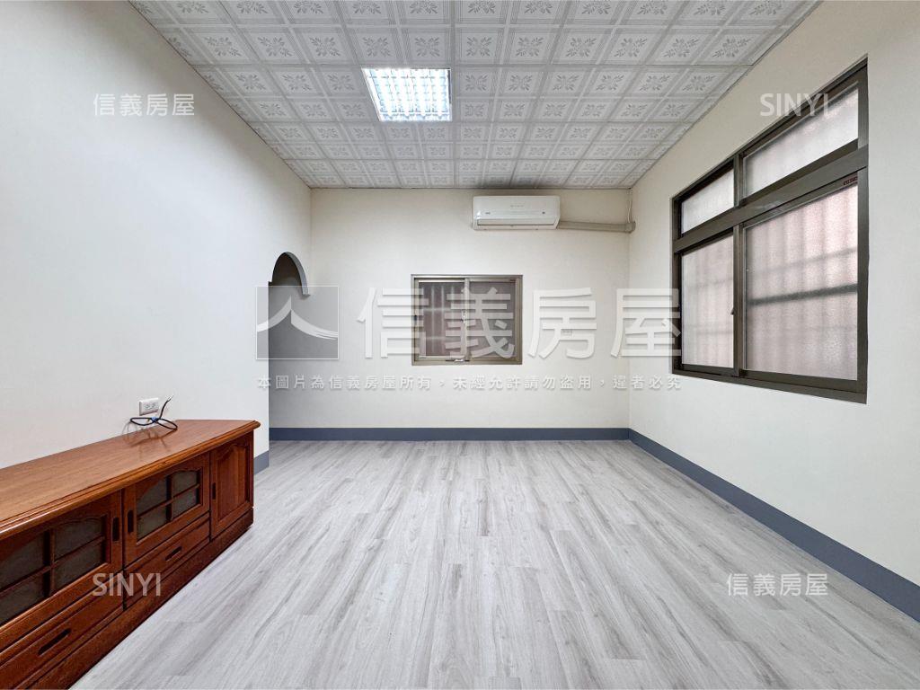 左營翻新美透天房屋室內格局與周邊環境