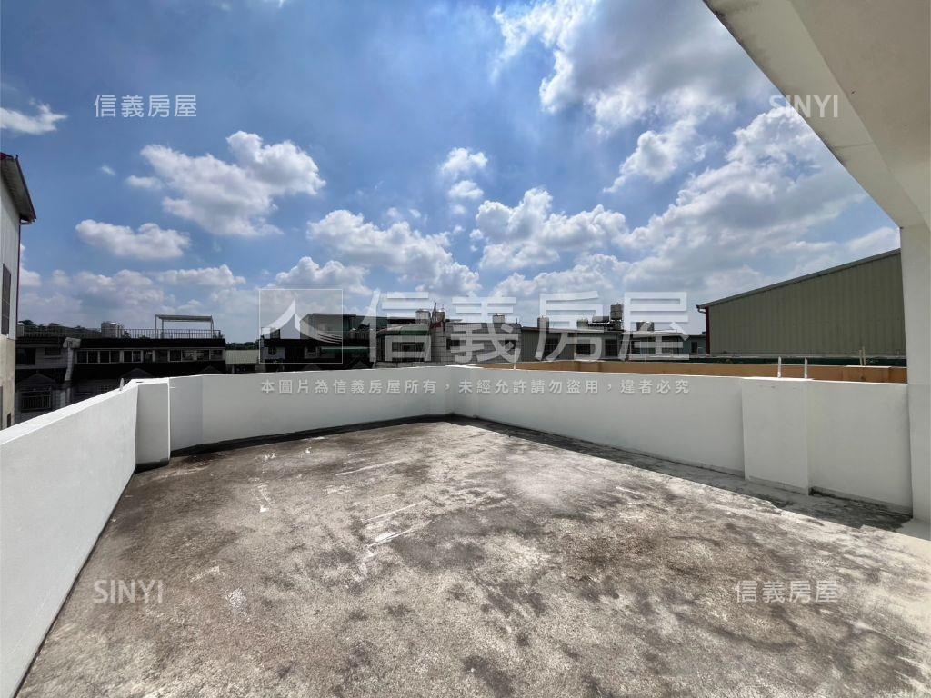 超派＊邊間土地８０坪透天房屋室內格局與周邊環境