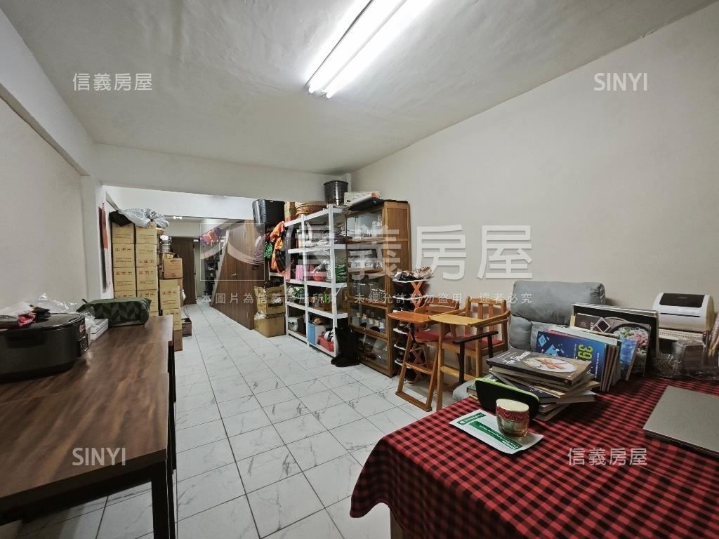 車水馬龍商繁好店房屋室內格局與周邊環境