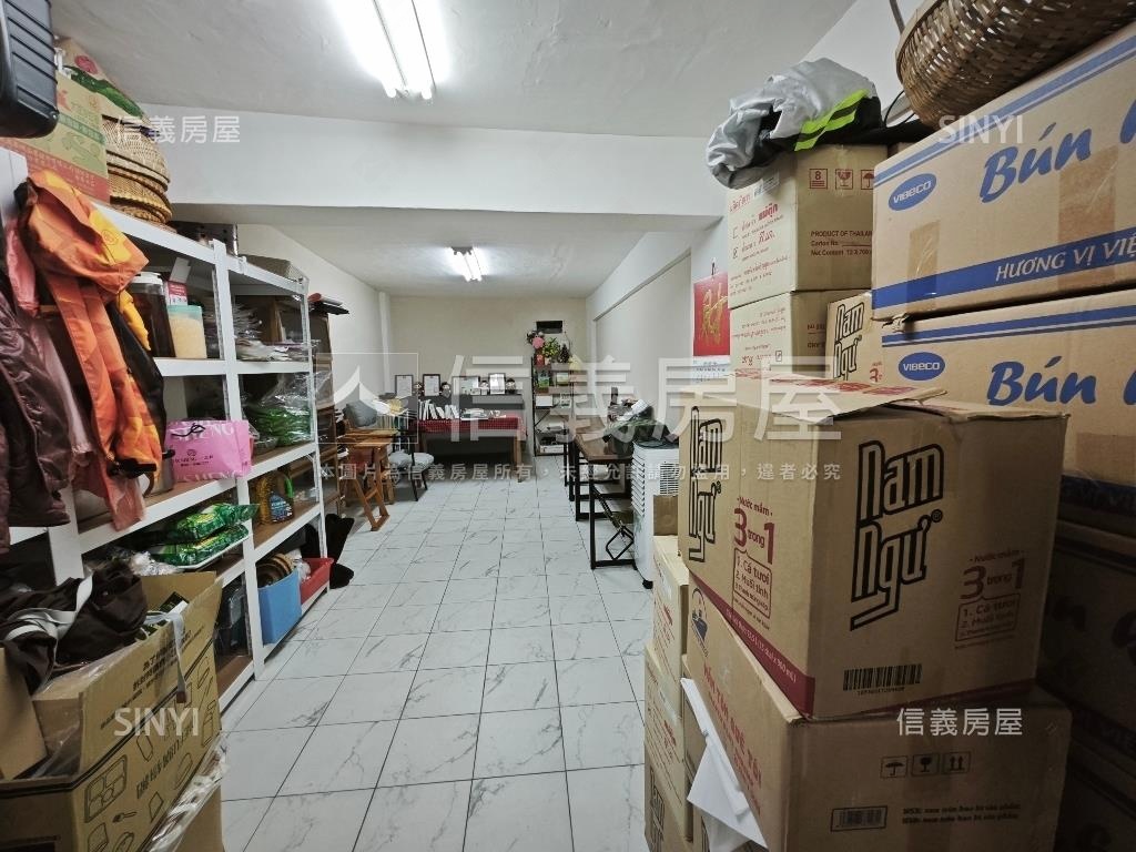 車水馬龍商繁好店房屋室內格局與周邊環境