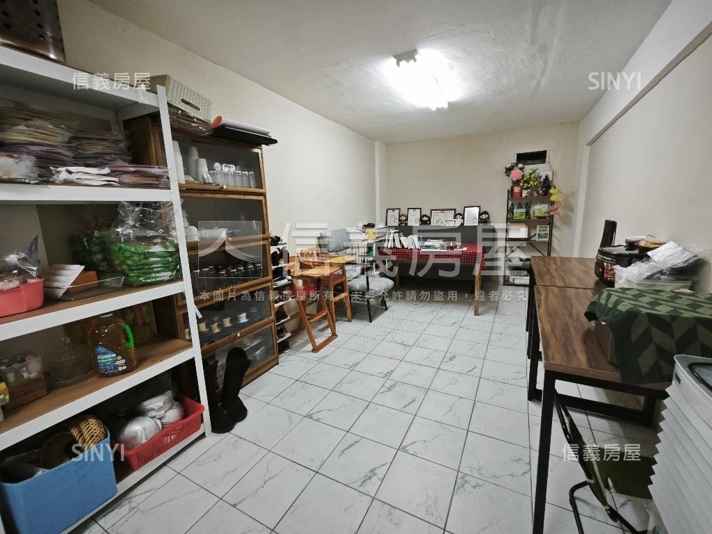 車水馬龍商繁好店房屋室內格局與周邊環境