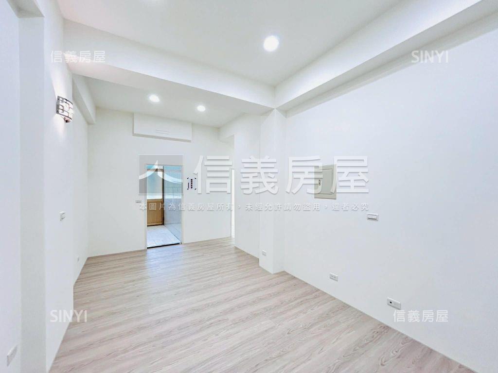 文中路稀有低總價１樓車位房屋室內格局與周邊環境