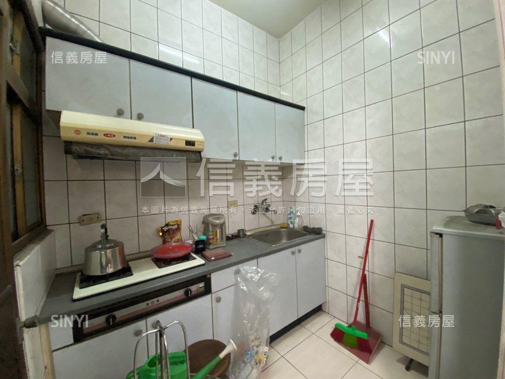 常勝傑座低總價華廈一樓房屋室內格局與周邊環境