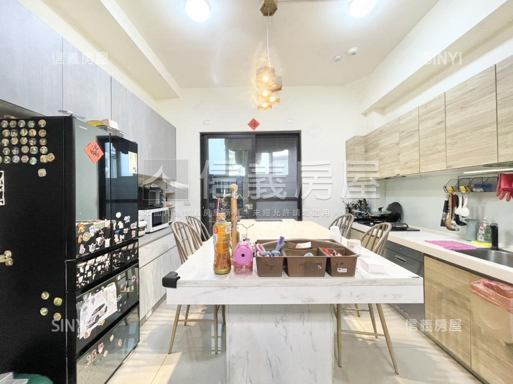 新豐大面寬臨路美透天房屋室內格局與周邊環境