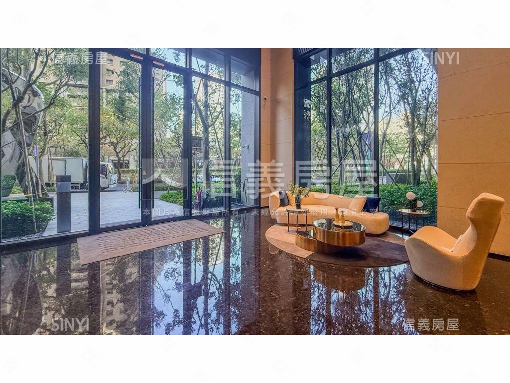 市政１號★面市政角間平車房屋室內格局與周邊環境