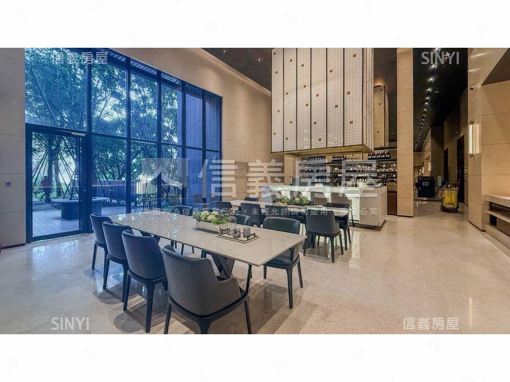 市政１號★面市政角間平車房屋室內格局與周邊環境