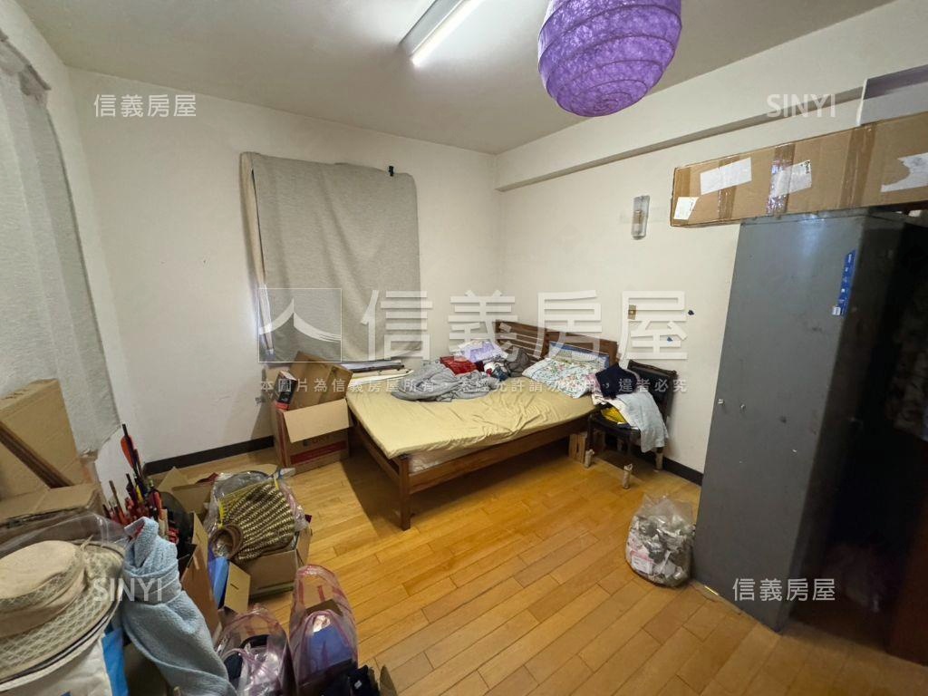 附小龍門黃金三樓房屋室內格局與周邊環境