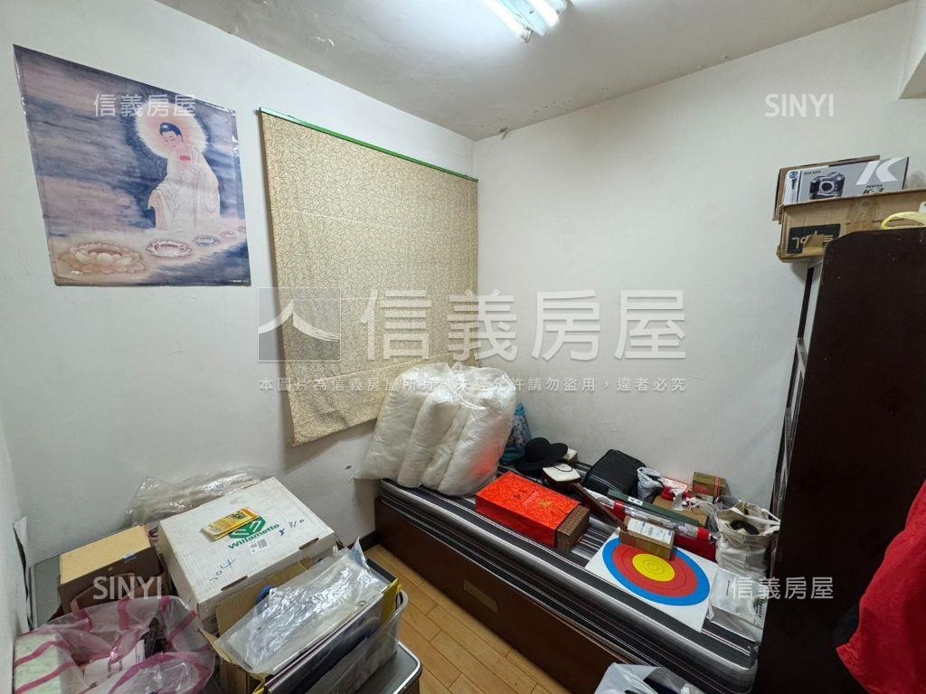 附小龍門黃金三樓房屋室內格局與周邊環境