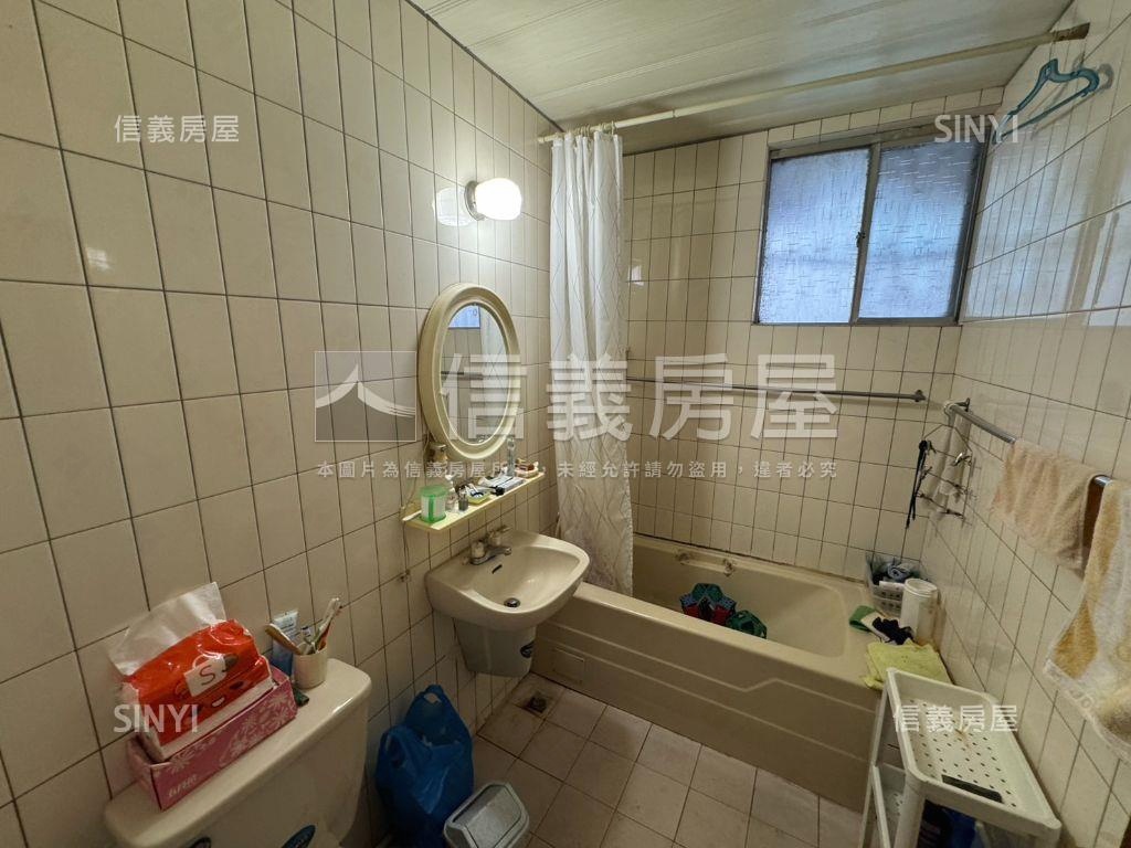 附小龍門黃金三樓房屋室內格局與周邊環境