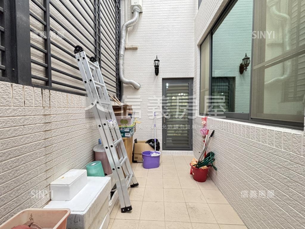 ＬＭ傳統孝親透天房屋室內格局與周邊環境