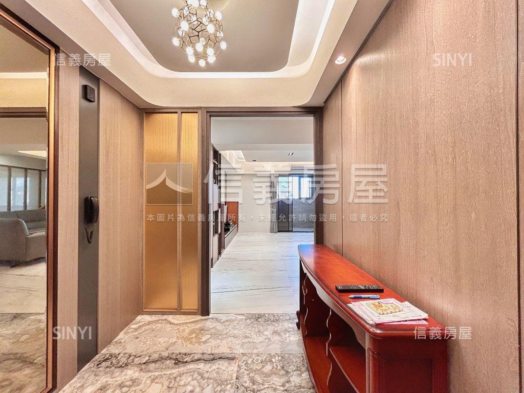 新莊精品大戶含雙車位房屋室內格局與周邊環境