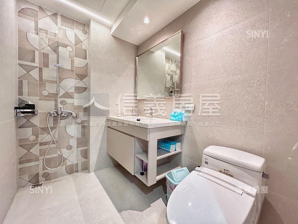 新莊精品大戶含雙車位房屋室內格局與周邊環境