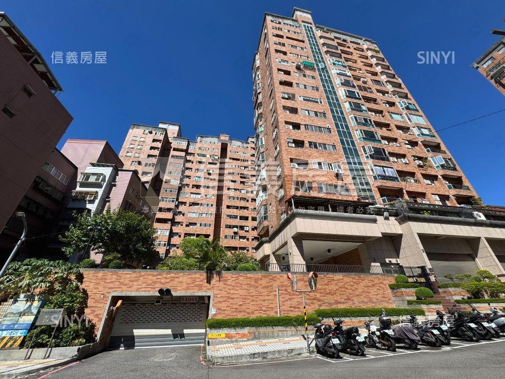 名峰天下綠意珠寶盒房屋室內格局與周邊環境