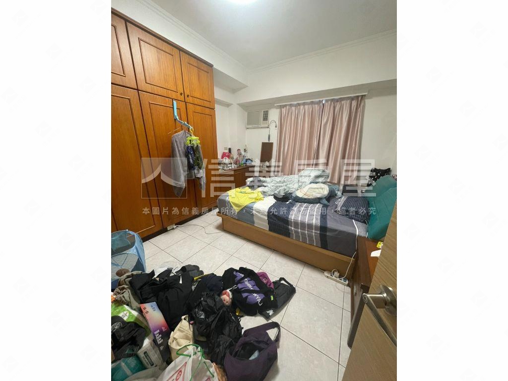 名峰天下綠意珠寶盒房屋室內格局與周邊環境