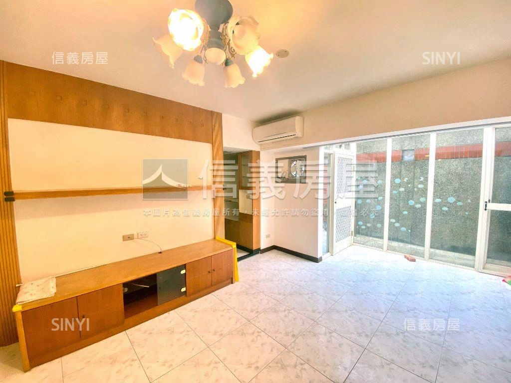 『電梯』薇閣翠宜溫馨美居房屋室內格局與周邊環境