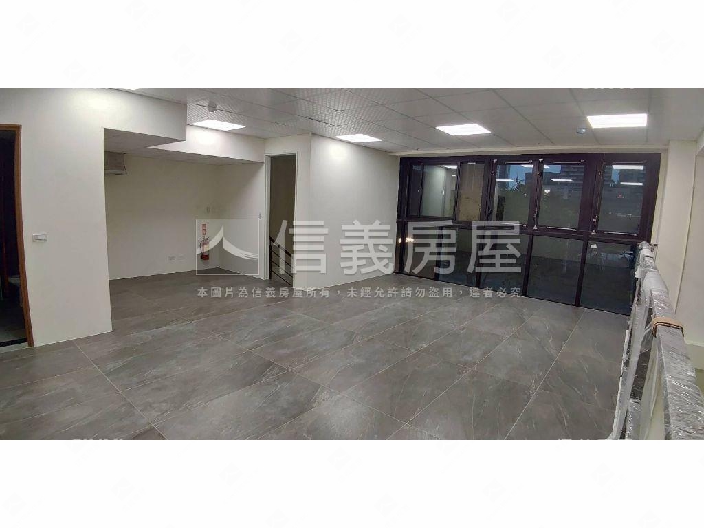 竹風青庭金鑽店面附雙車位房屋室內格局與周邊環境