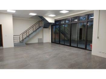 竹風青庭金鑽店面附雙車位