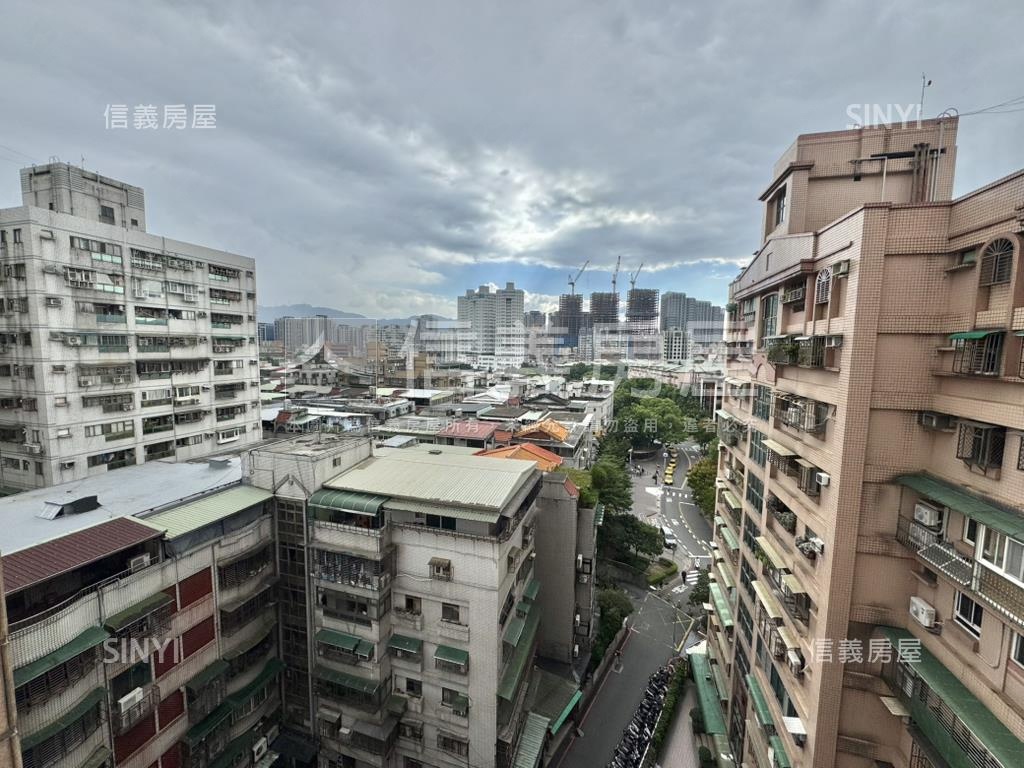 大賺界．捷運海山電梯兩房房屋室內格局與周邊環境