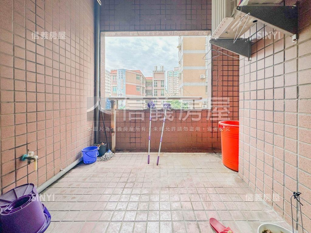 ★京國特區露臺戶★誠售★房屋室內格局與周邊環境