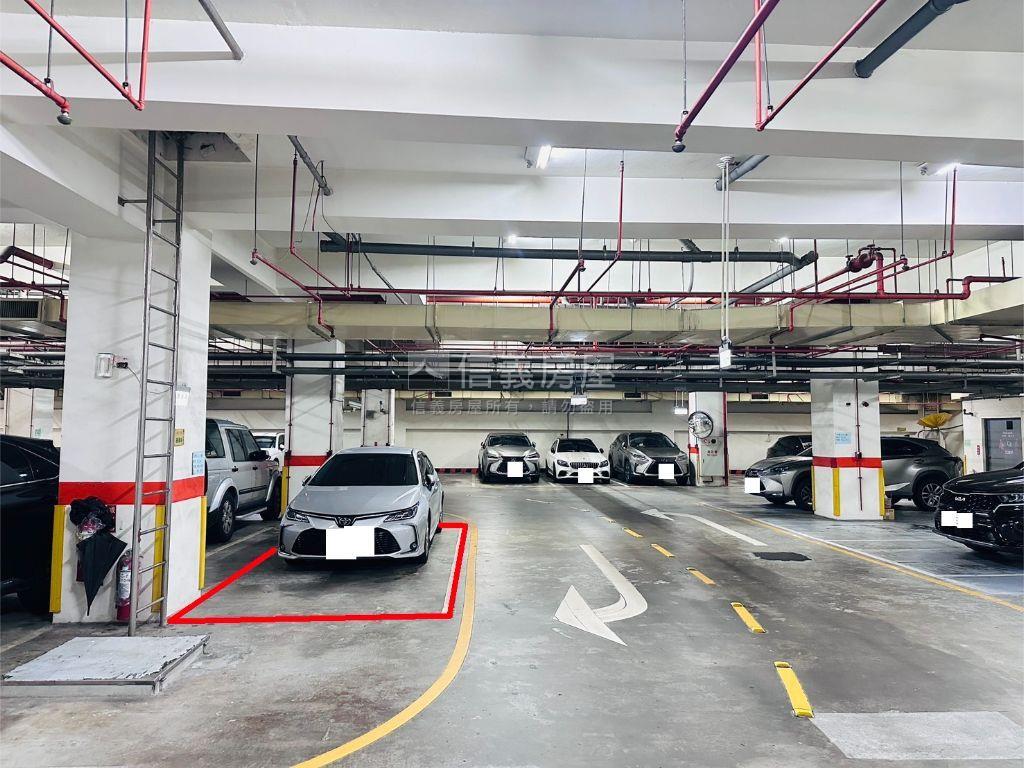 南京復興華航旁坡平車位房屋室內格局與周邊環境