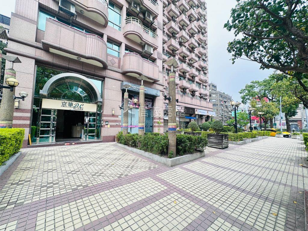 南京復興華航旁坡平車位房屋室內格局與周邊環境