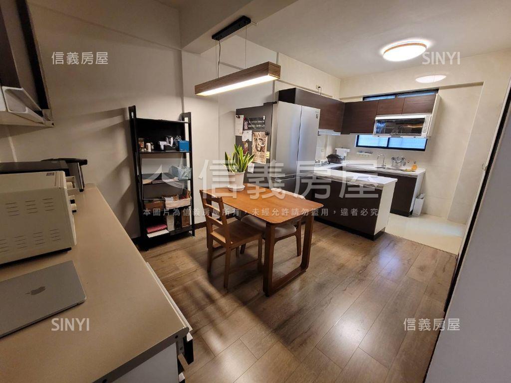 信義區稀有邊間大空間美寓房屋室內格局與周邊環境