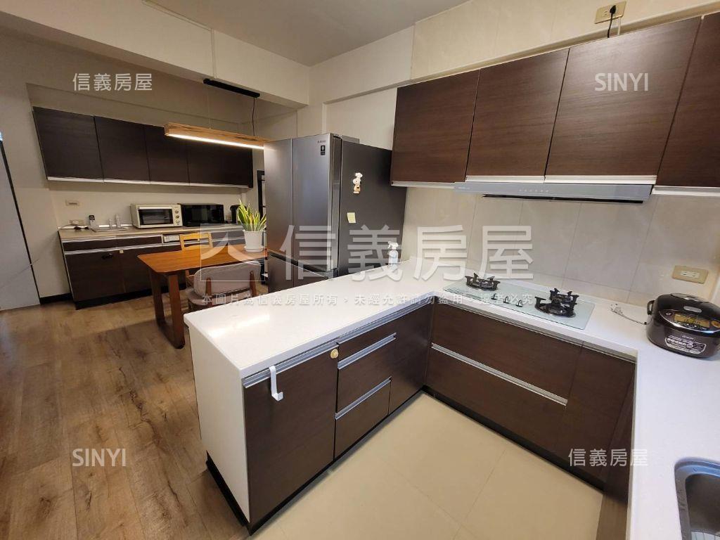 信義區稀有邊間大空間美寓房屋室內格局與周邊環境