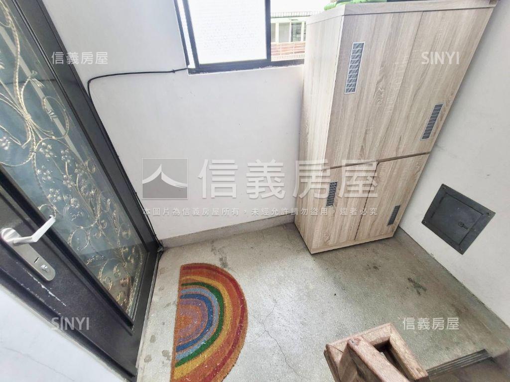 信義區稀有邊間大空間美寓房屋室內格局與周邊環境