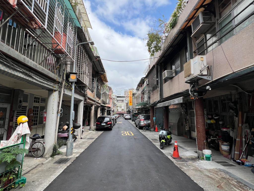 萬大路低總價一樓房屋室內格局與周邊環境
