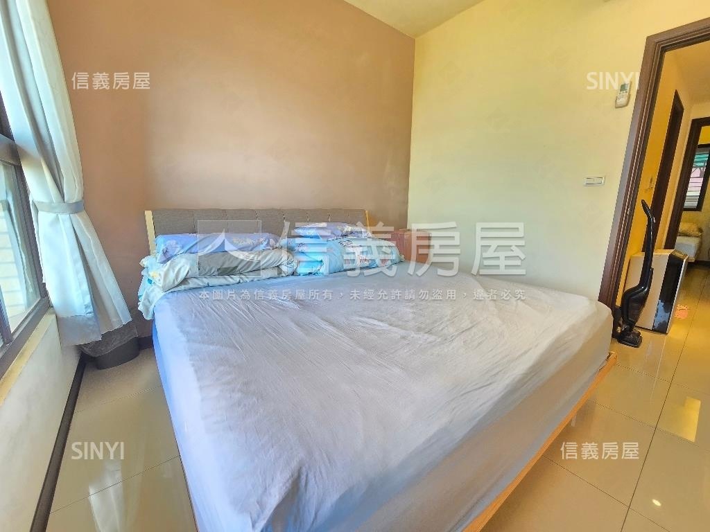 精緻亮麗兩房車位房屋室內格局與周邊環境