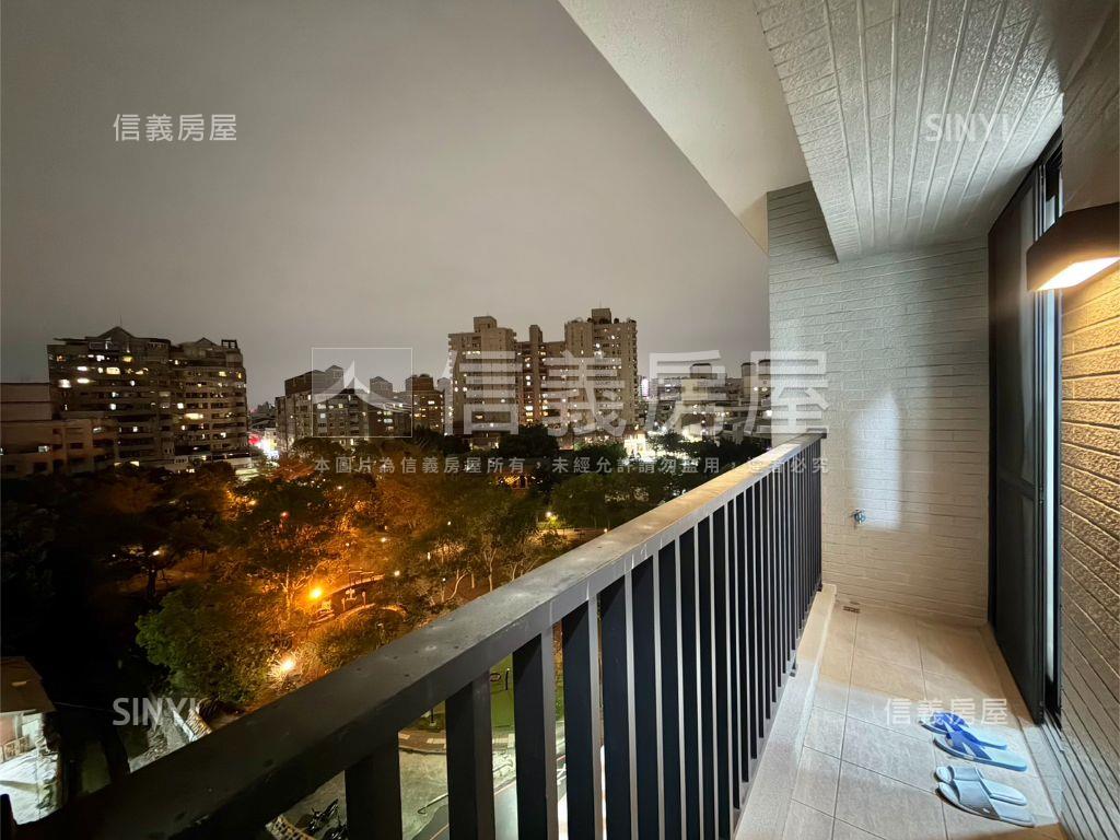 雙鐵共構稀有裝潢視野兩房房屋室內格局與周邊環境