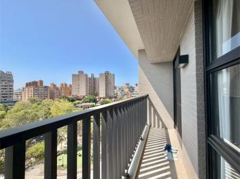 雙鐵共構稀有裝潢視野兩房