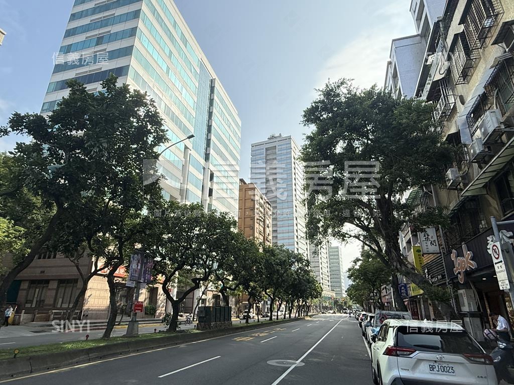 正忠孝東路潛力發財屋房屋室內格局與周邊環境