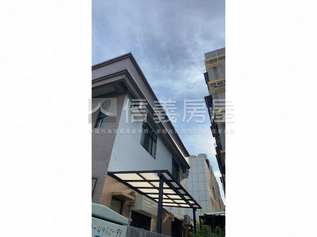 中西三角大面寬危老土地２房屋室內格局與周邊環境