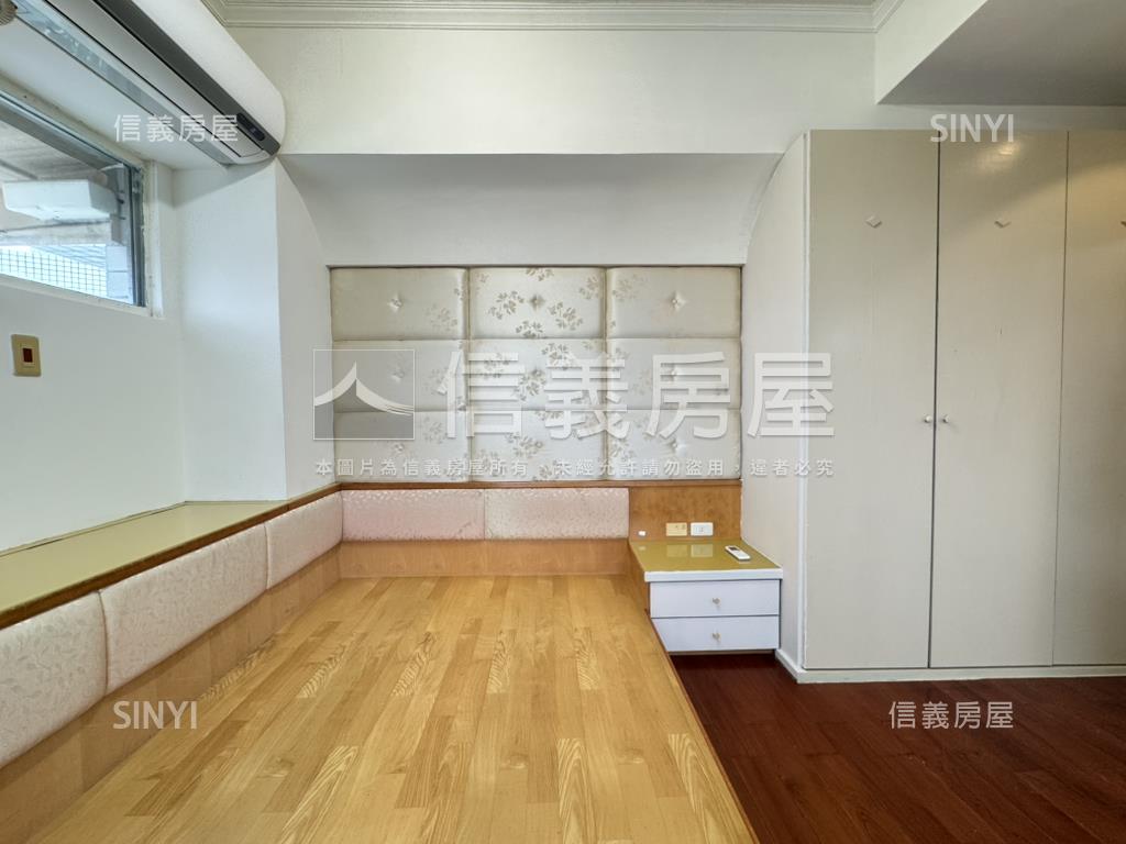 愛河畔皇家之戀景觀美宅房屋室內格局與周邊環境