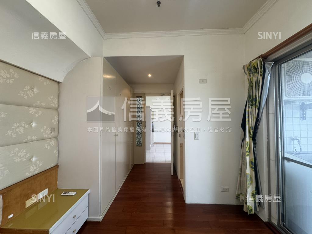 愛河畔皇家之戀景觀美宅房屋室內格局與周邊環境