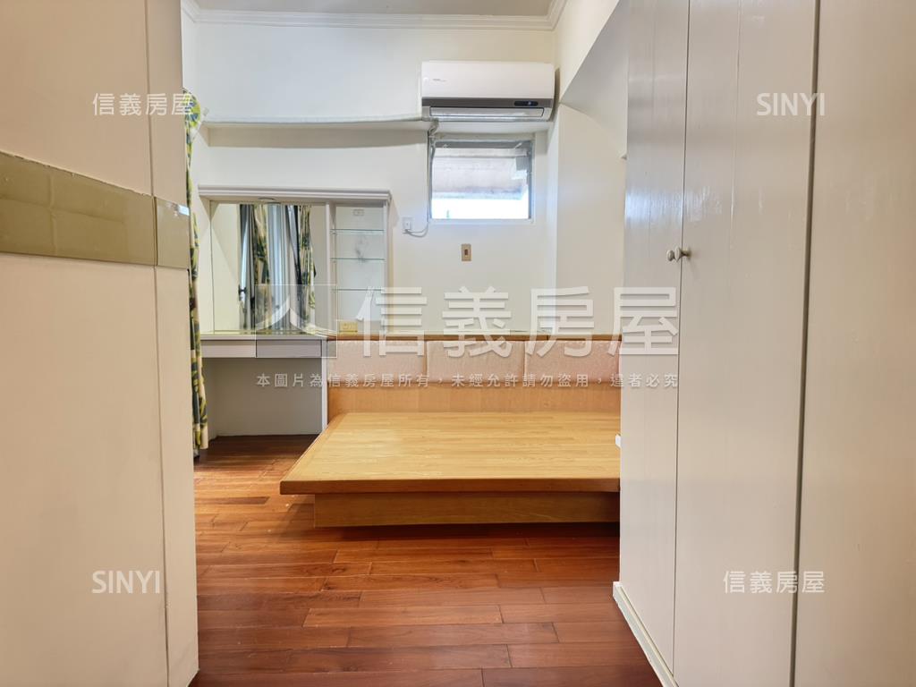 愛河畔皇家之戀景觀美宅房屋室內格局與周邊環境