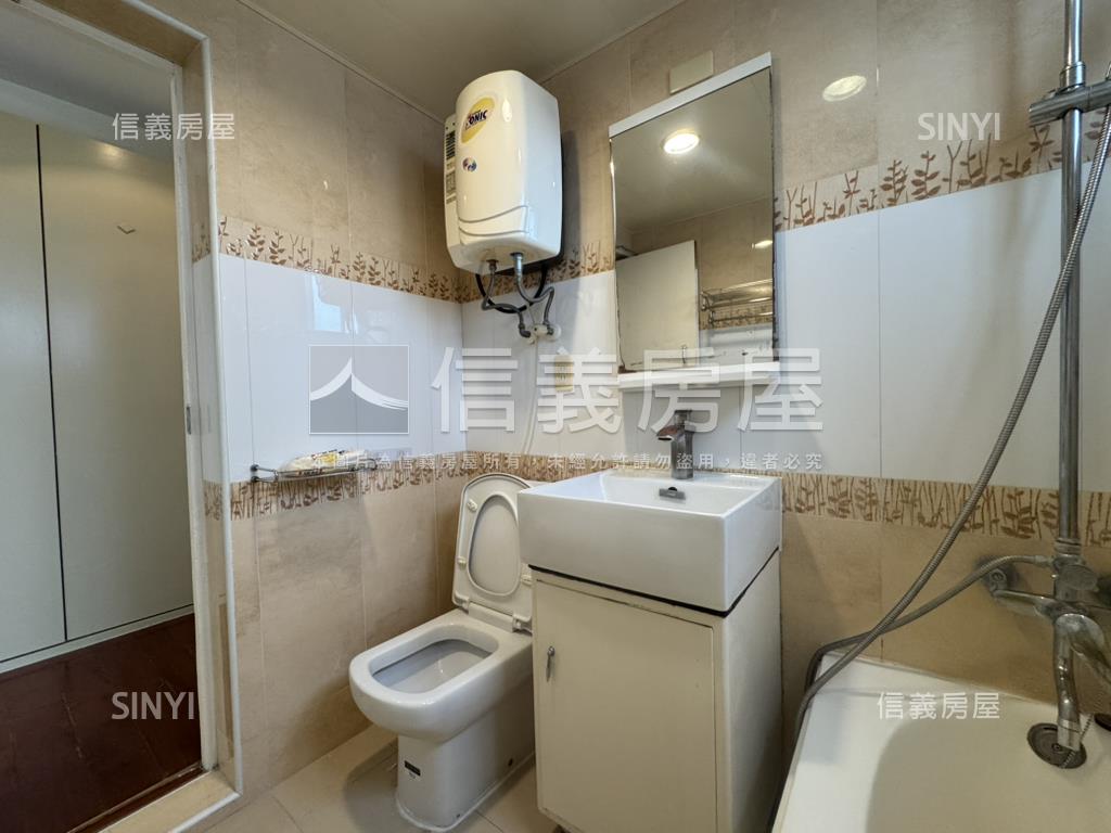 愛河畔皇家之戀景觀美宅房屋室內格局與周邊環境
