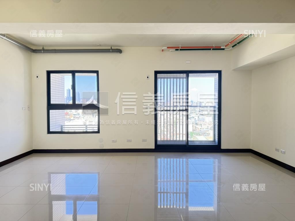 五甲聯上ＭＥ悅景觀屋車位房屋室內格局與周邊環境