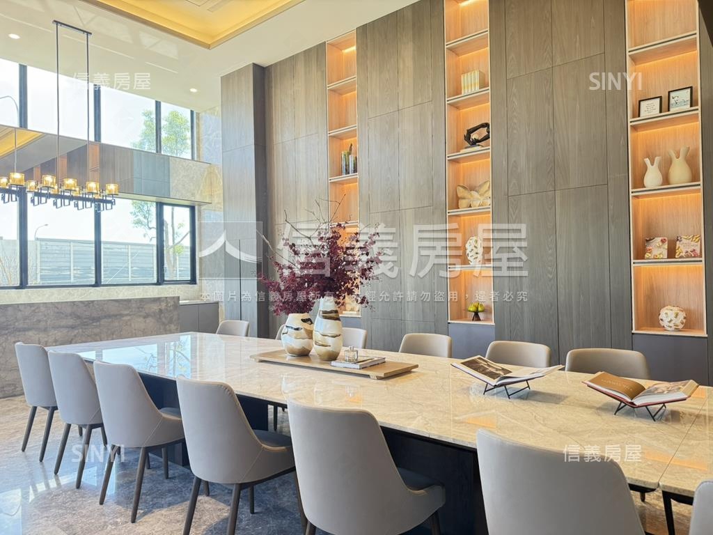 五甲聯上ＭＥ悅景觀屋車位房屋室內格局與周邊環境