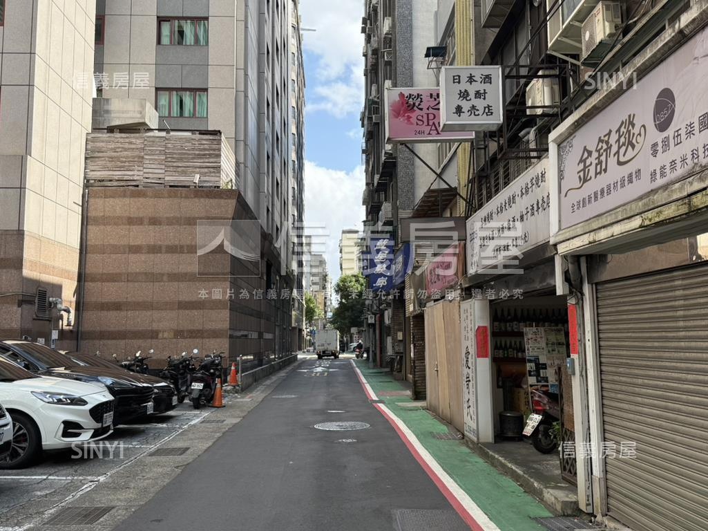 雙城街黃金店住房屋室內格局與周邊環境