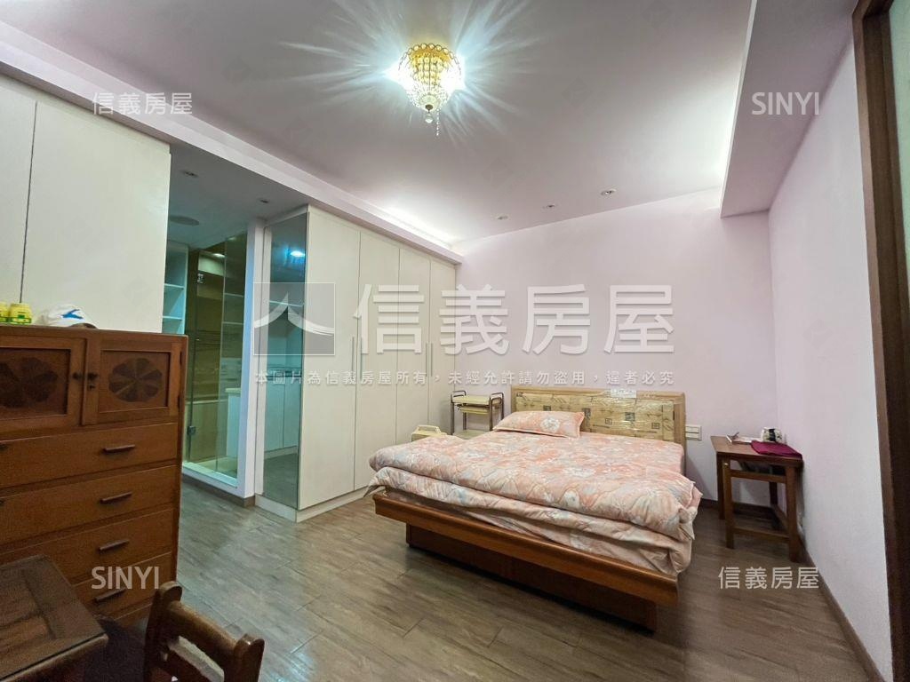 專任正忠孝東路上三樓公寓房屋室內格局與周邊環境