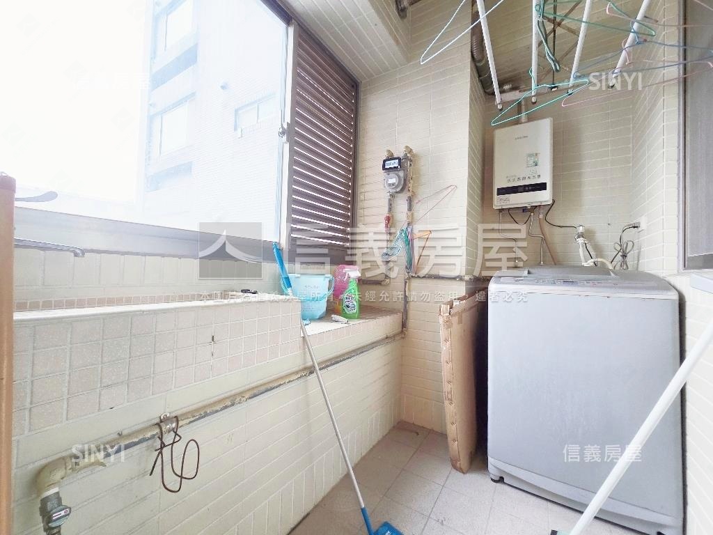 竹城～低總價三房平面車位房屋室內格局與周邊環境