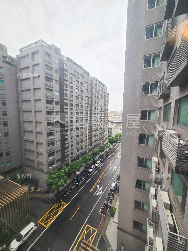 竹城～低總價三房平面車位房屋室內格局與周邊環境