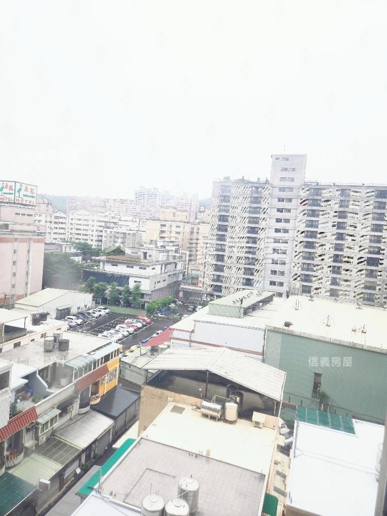 竹城～低總價三房平面車位房屋室內格局與周邊環境