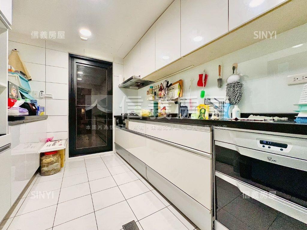 ★金璽雙車位雙捷運溫泉宅房屋室內格局與周邊環境